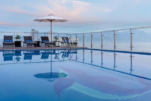 Гостиница Sunny Ocean Hotel & SPA в Дананге
