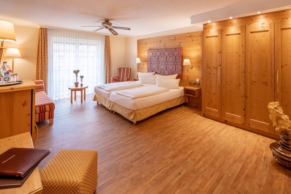 Фото Schlosskrone