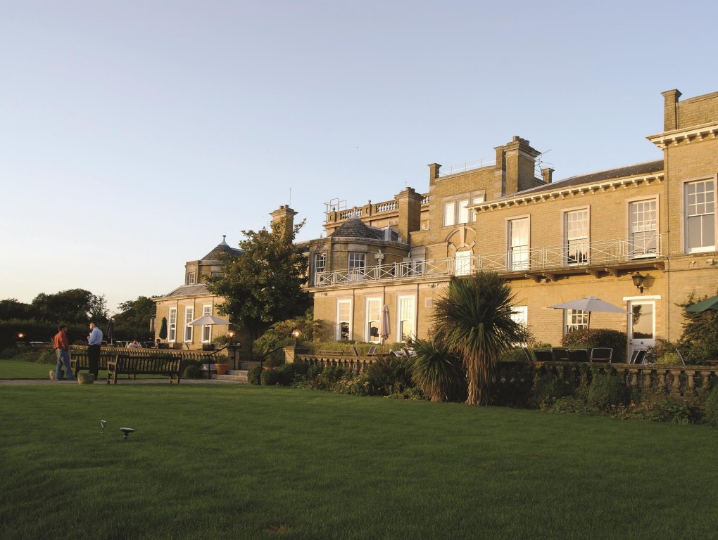 Фото Best Western Chilworth Manor Hotel