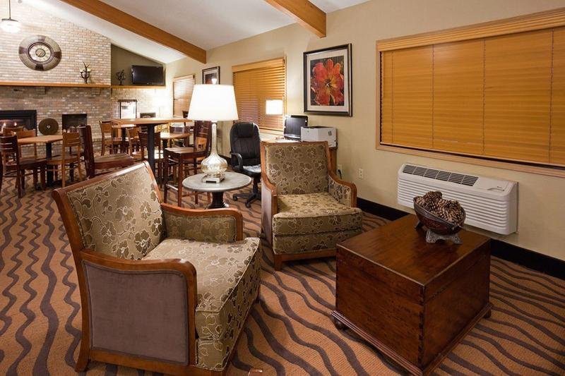 Фото AmericInn by Wyndham Albert Lea