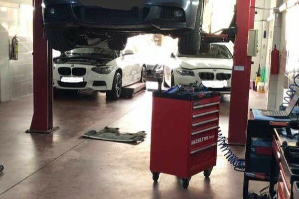 Otomobil servisi BMW Servisi - Bay Range Rover, Başakşehir, foto