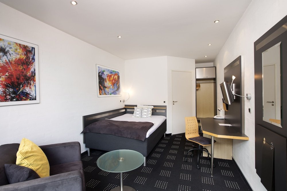 Фото Hotel Hedegaarden