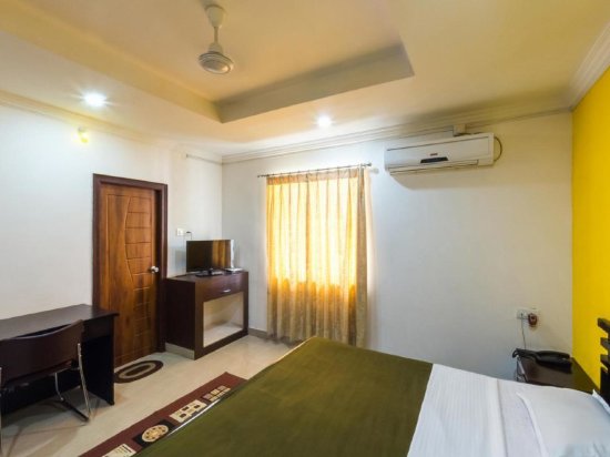 Фото Cosy Banjara Service Apartments & Guest Houses