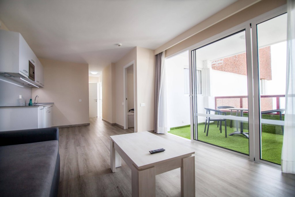 Фото Corona Roja