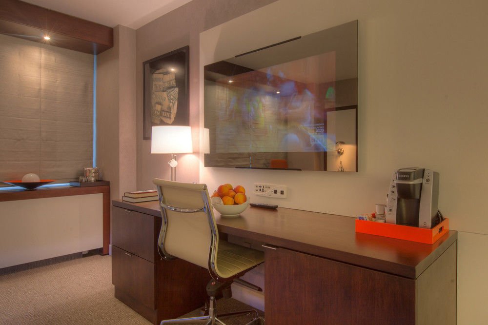 Фото J House Greenwich