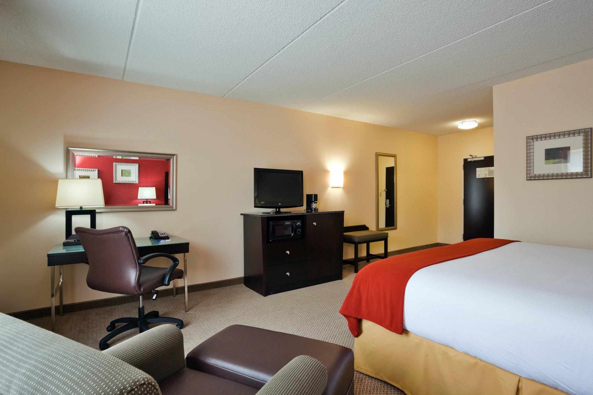 Фото Holiday Inn Express Hotel & Suites Kodak East - Sevierville, an Ihg Hotel