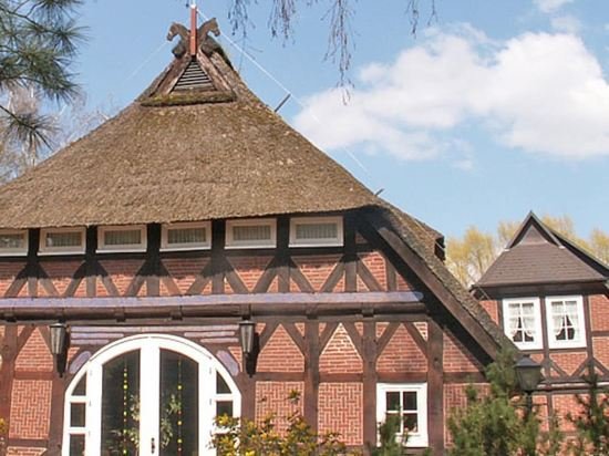 Фото Ferien- & Reitsport Hotel Brunnenhof