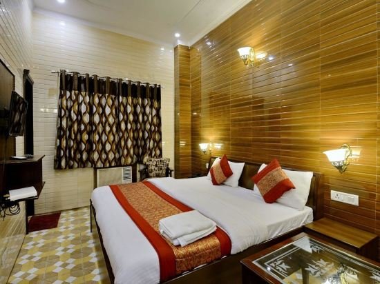 Фото Oyo 4430 Hotel Holy city