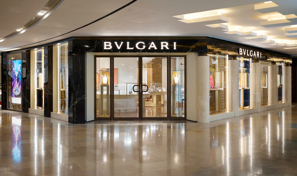 Perfume and cosmetics shop Bvlgari, Hong Kong, photo