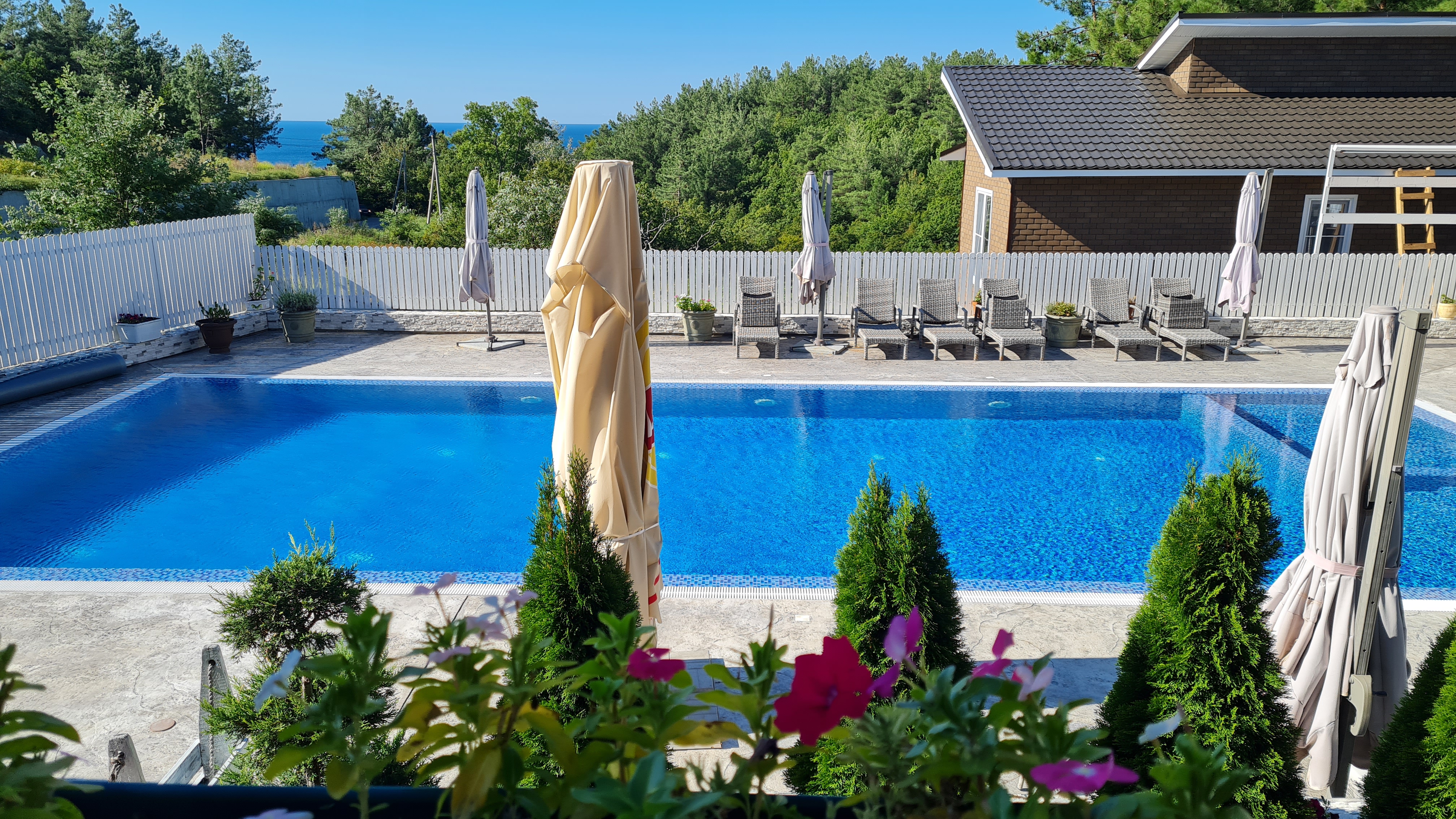 Фото Кромвель Вайт