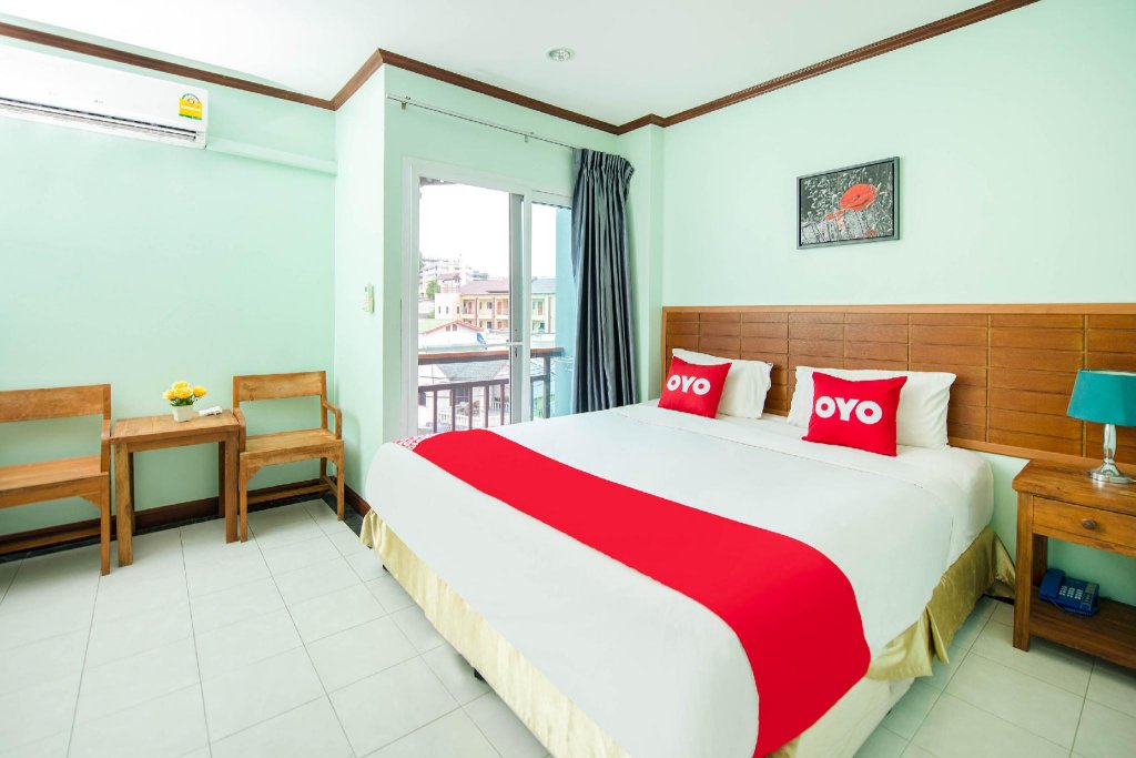 Фото Chusri Hotel