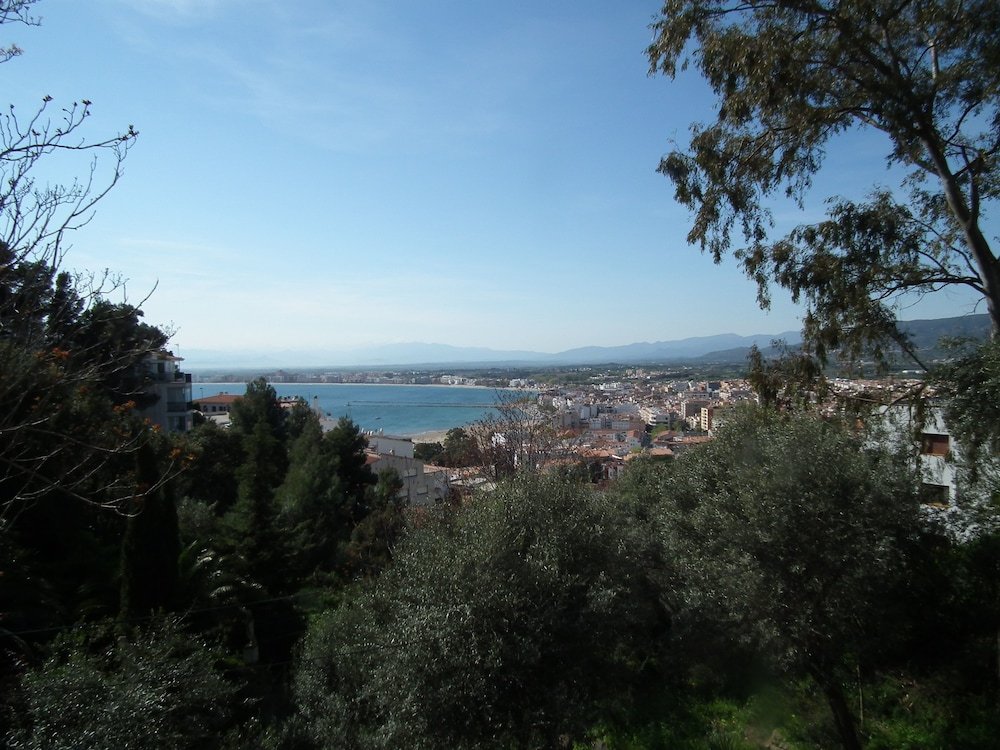 Фото Agi Puig Rom