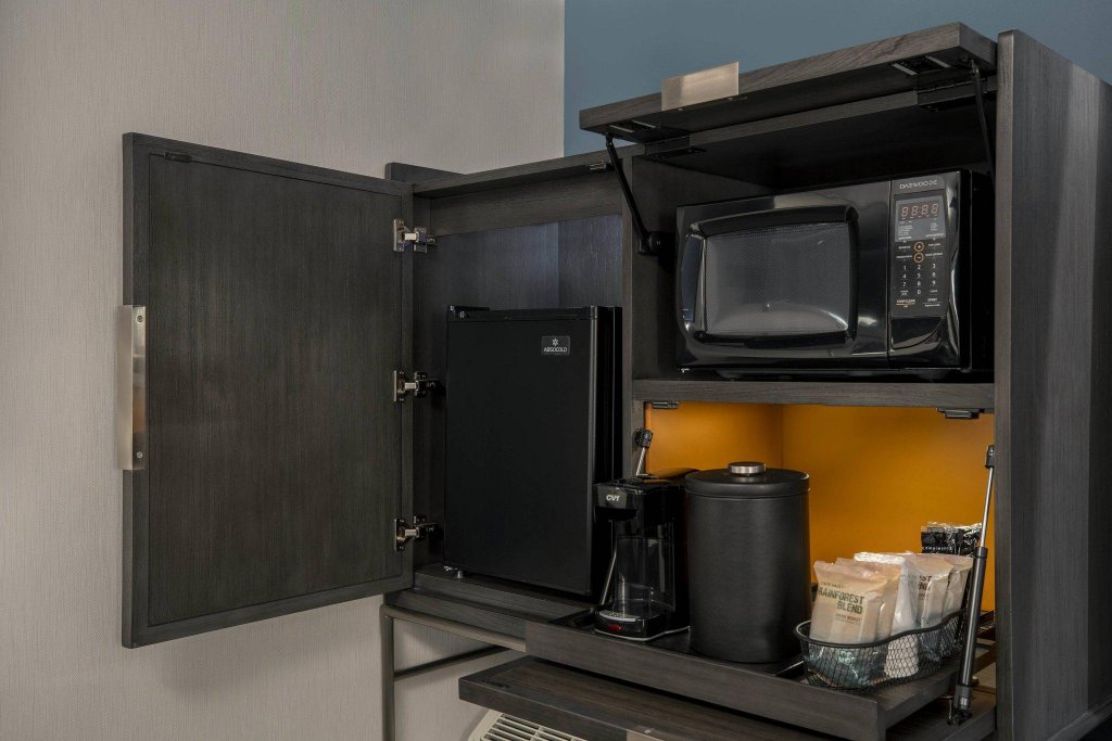 Фото Courtyard by Marriott Fresno