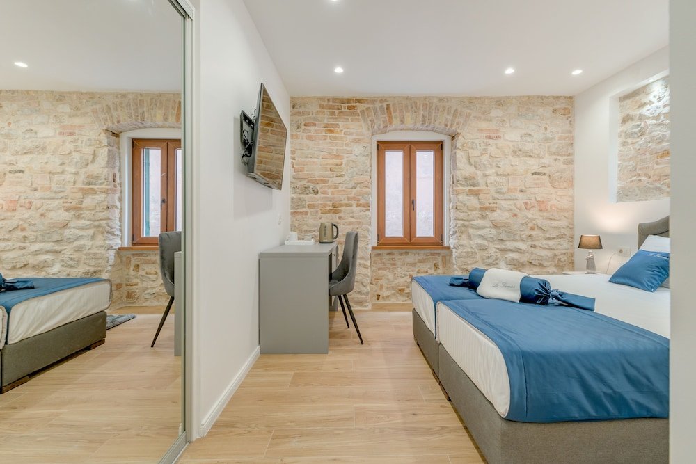 Фото Le Premier Rooms