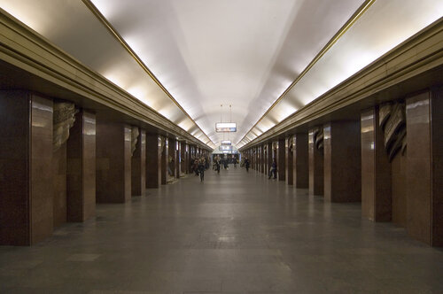 metro Teatralna (Kyiv, Shevchenkivskyi District, Bohdana Khmelnytskoho Street, 7), metro station