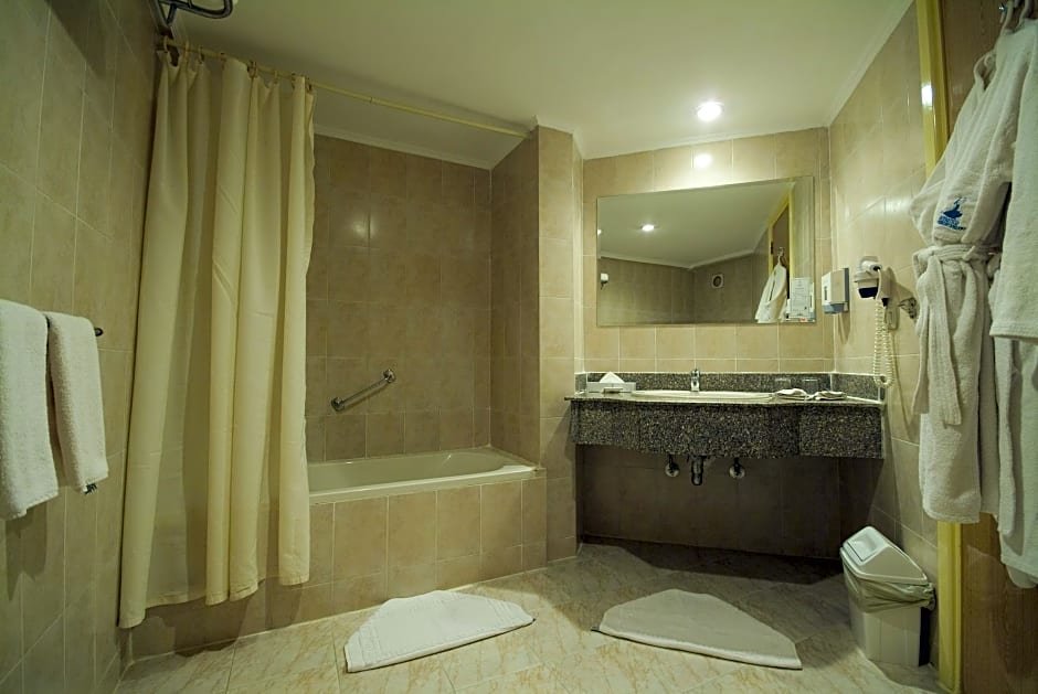 Фото Flamenco Beach and Resort