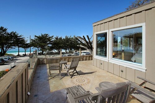 Жильё посуточно New Listing! Ocean-view Getaway W Beach Access 3 Bedroom Home