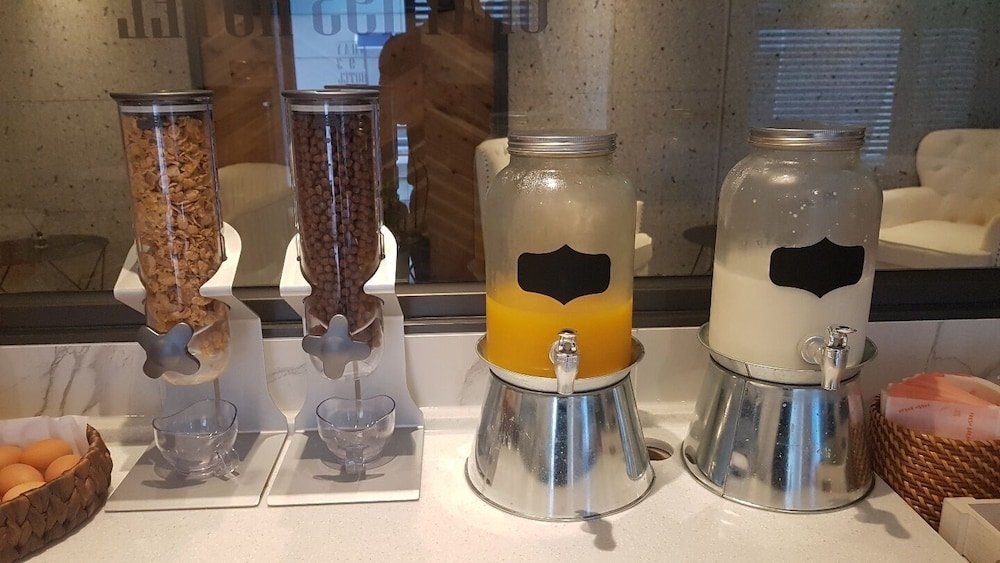 Фото Gray 193 Hotel