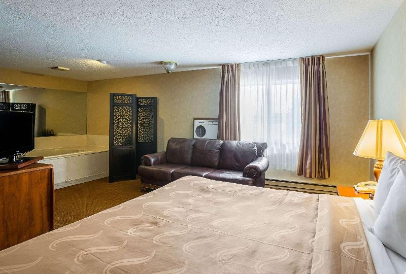 Фото Quality Inn Mitchell