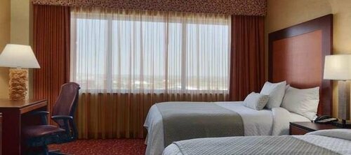 Внешний вид отеля Embassy Suites by Hilton Loveland Conference Center & SPA в Лавленде, фото 4