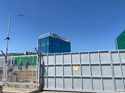 Әйелдерді мазақтайтын порно көру.