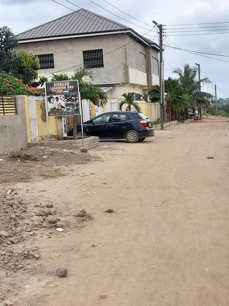 School Richarm Learning Hub, Earth, photo