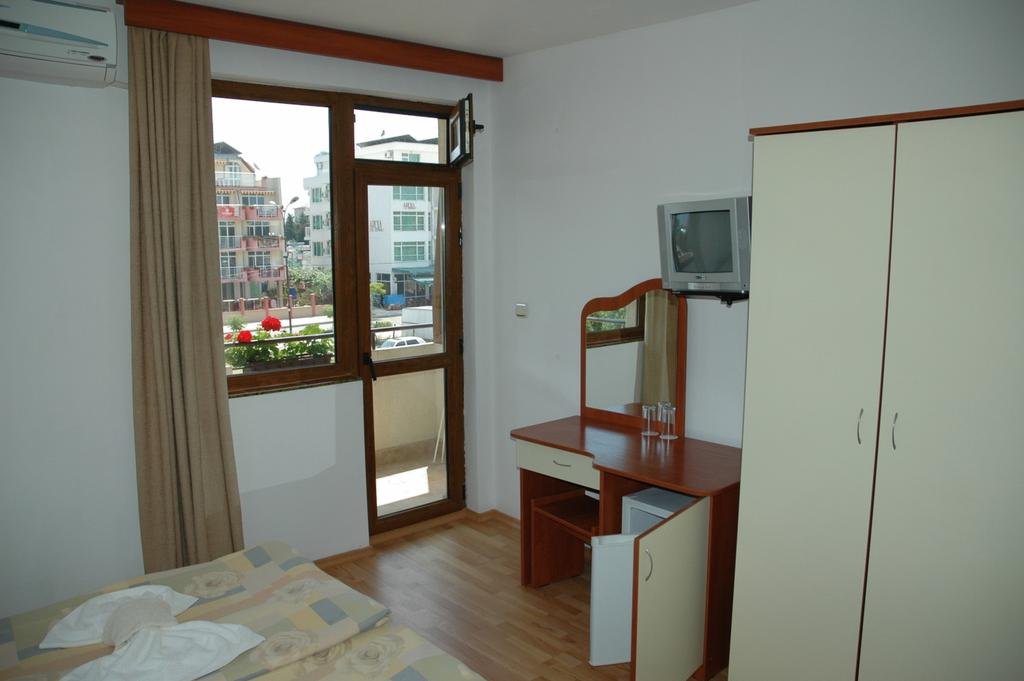 Фото Hotel Strinava