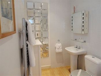 Фото Rame Barton