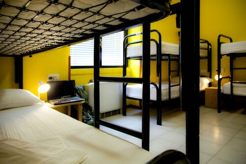 Хостел New Generation Hostel Milan Center Navigli в Милане