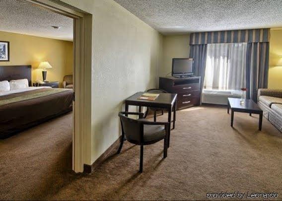 Фото Comfort Inn University Area