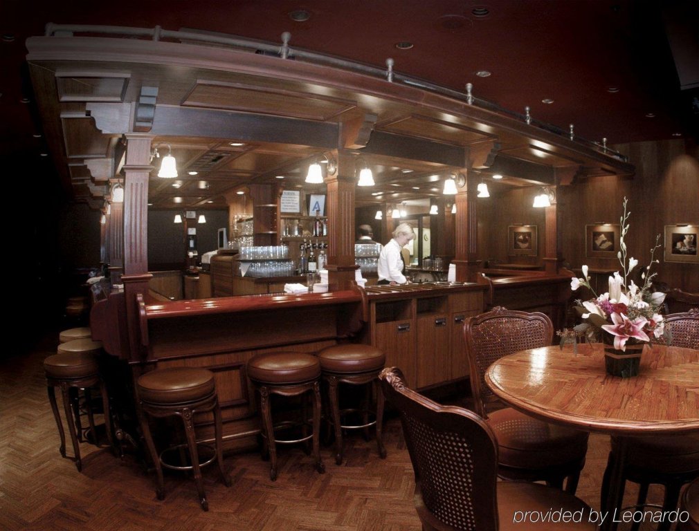 Фото The Los Angeles Athletic Club