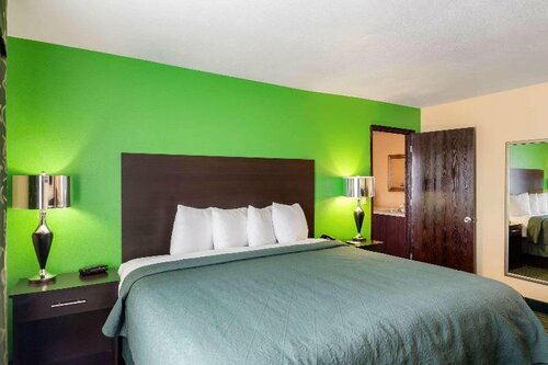 Гостиница Quality Inn Siloam Springs West