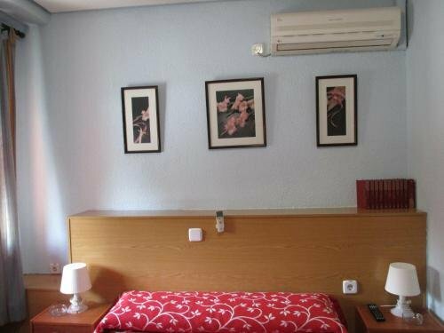 Гостиница Hostal Pradillo