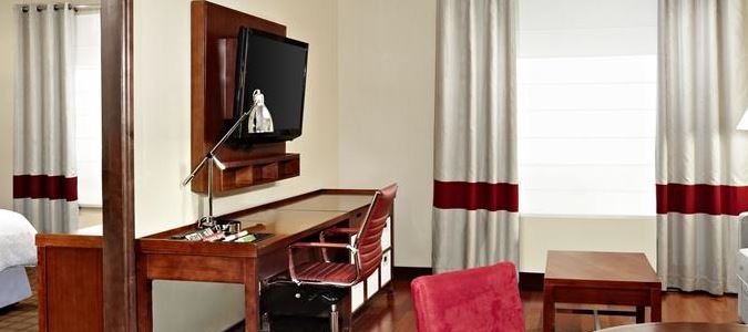 Фото Four Points by Sheraton Calgary Airport