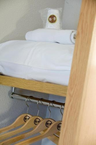 Фото B&b Hotel Dreux Centre