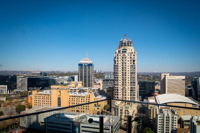 Фото The Leonardo