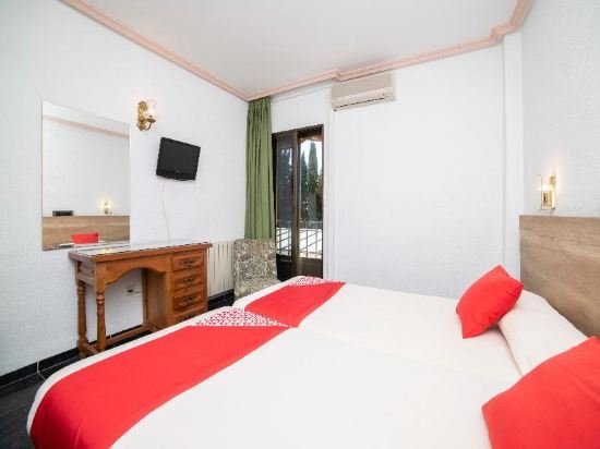 Фото Hostal Rural El Caño by Viverestays