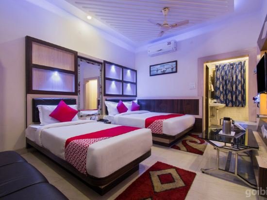 Фото Hotel Embassy International