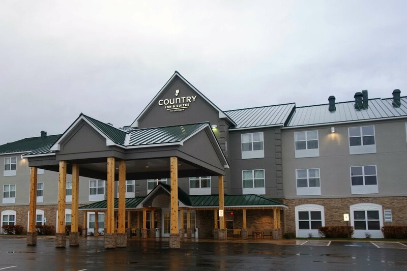 Гостиница Country Inn & Suites by Radisson, Houghton, Mi