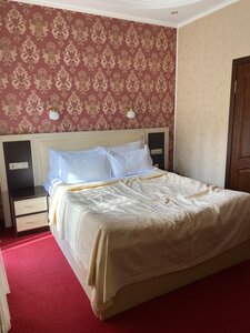 Rafael (Lenina Street, 8А) ، فندق