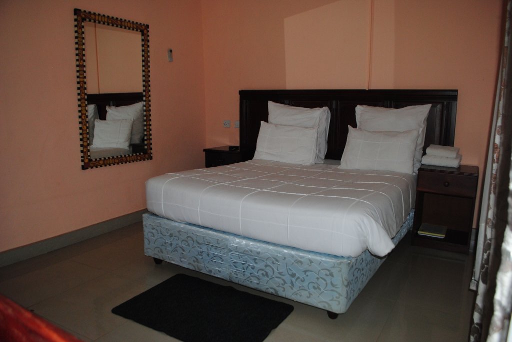 Фото Sunset Junction Lodges & Tours