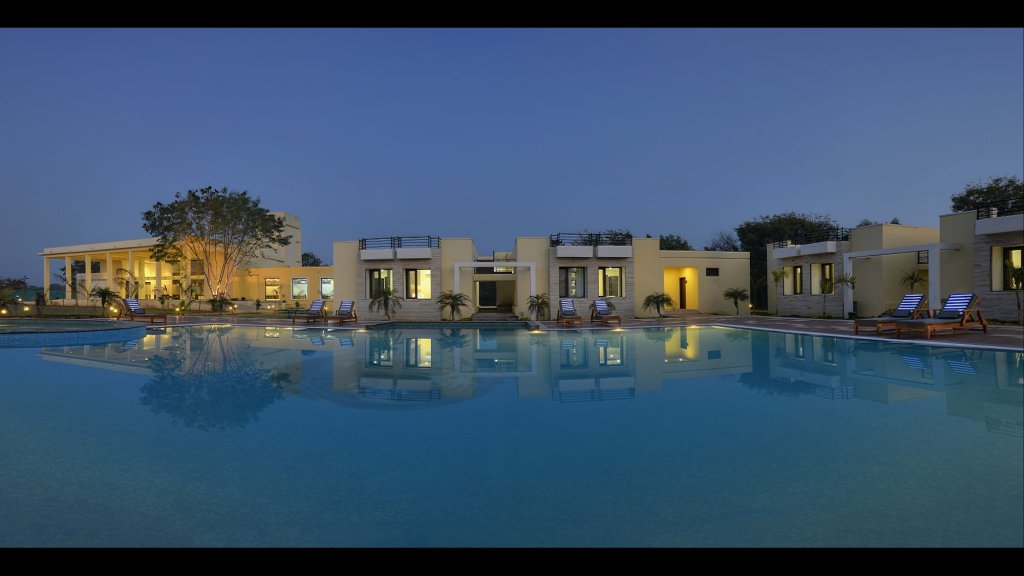 Фото Spree Jungle Vilas Resort