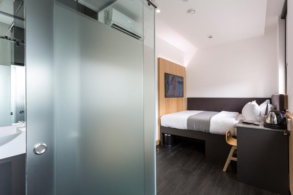 Фото The Z Hotel City