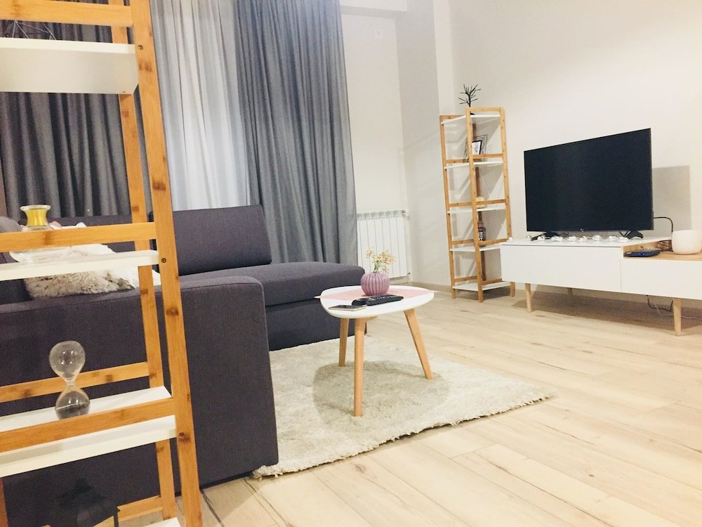 Фото Sol's M2 White Modern Apartments