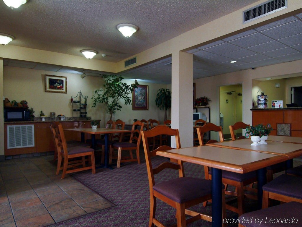 Фото Executive Inn