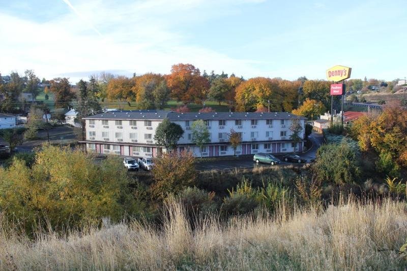 Фото Motel 6 Pendleton, Or - West