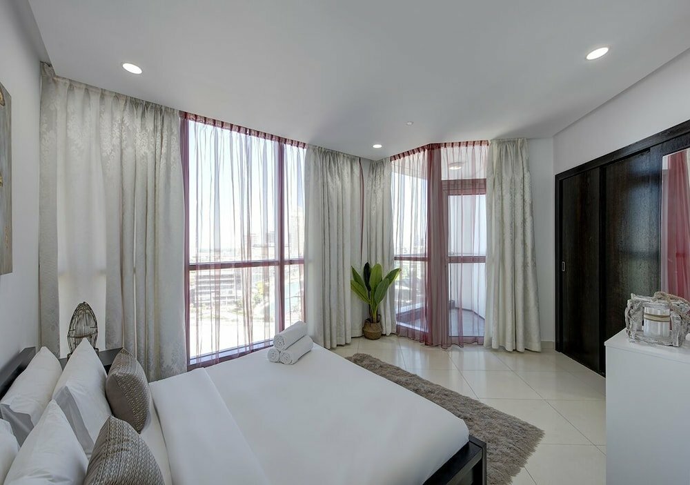 Short-term housing rental Bnbme - 3B-23Marina-1301, Dubai, photo