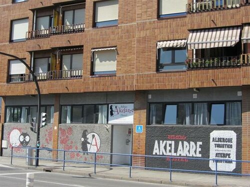 Хостел Bilbao Akelarre Hostel в Бильбао
