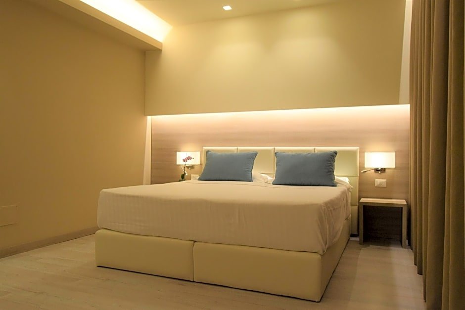 Фото Hotel Continental