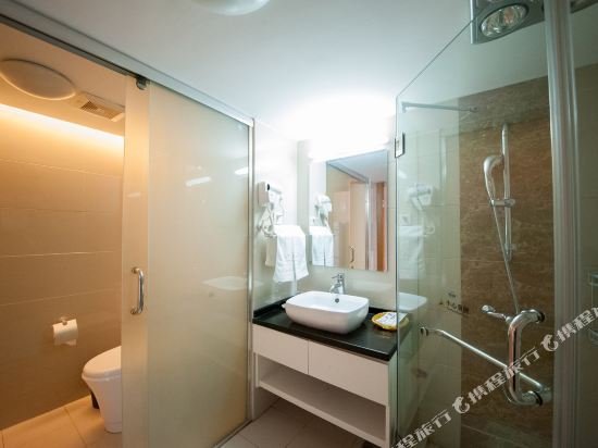 Фото Days Hotel Frontier Nantong